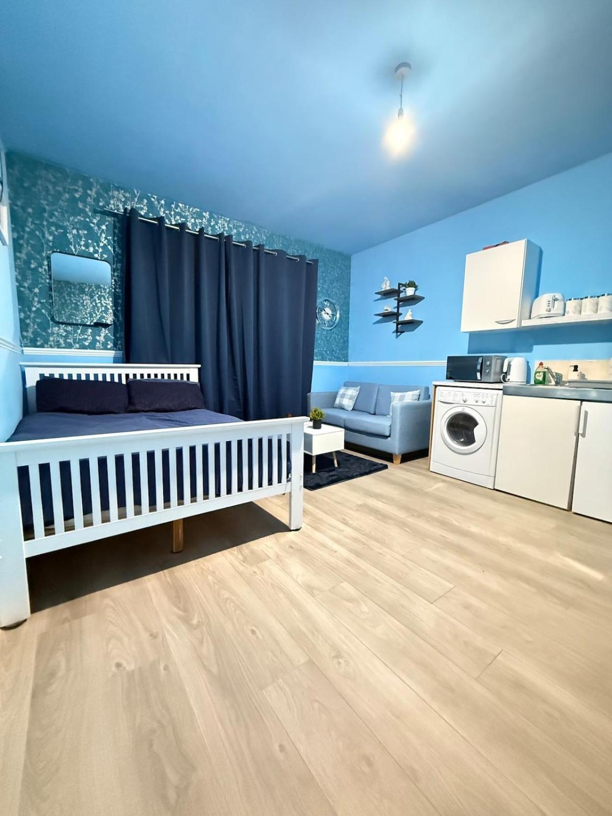 The Aqua In Centre Apartment *